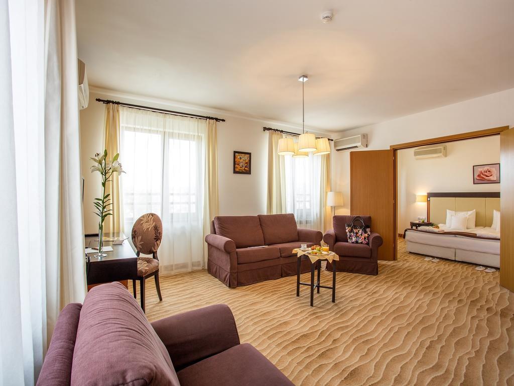 باناجيريشت Kamengrad Hotel & Spa الغرفة الصورة